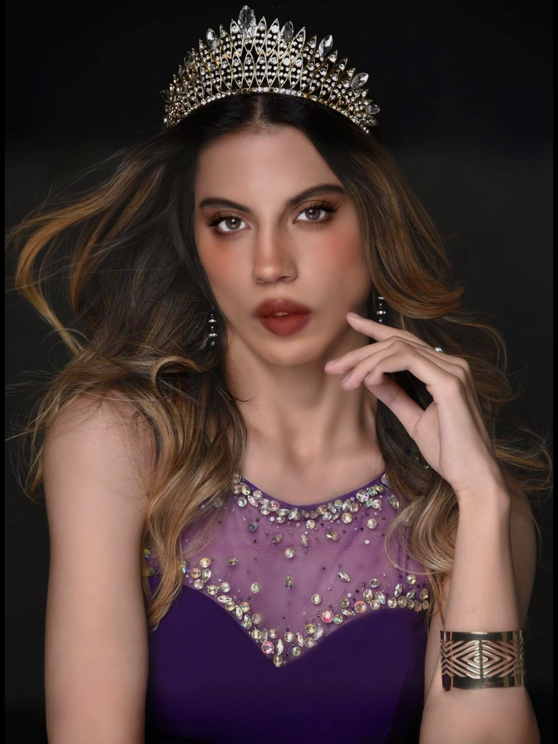 Regina Angarita en un look casual