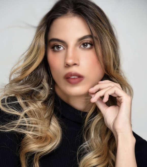 Regina Angarita en un posado