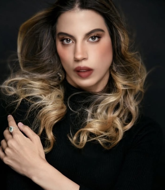 Regina Angarita en una conferencia